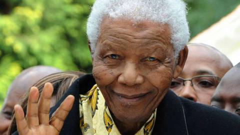 الرئيس الجنوب إفريقي الراحل نيلسون مانديلا
