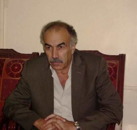 علي كريم في أول كتاباته المتكاملة 