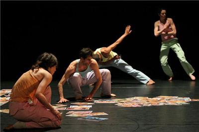 تجمع تنوين للرقص المسرحي ينظم ملتقى دمشق للرقص المعاصر