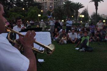 موسيقا على الطريق في حدائق دمشق