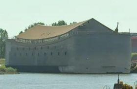 مليونير هولندي يبني سفينة «نوح» المعاصرة خوفاً من الطوفان !! 