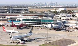 إلزام استرالية مخمورة بتكاليف عودة طائرة للمطار اضطراريا