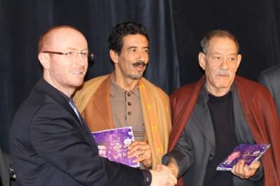 مصطفى الخاني يحظى بتكريم مسرحي جديد في الجزائر
