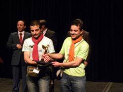 «ميلودراما» التوأم ملص يفوز بجائزة لجنة التحكيم الخاصة في «ليالي المسرح الحر» بالأردن