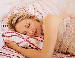 الشخير وصعوبة النوم قد يؤشران لمشاكل بالقلب